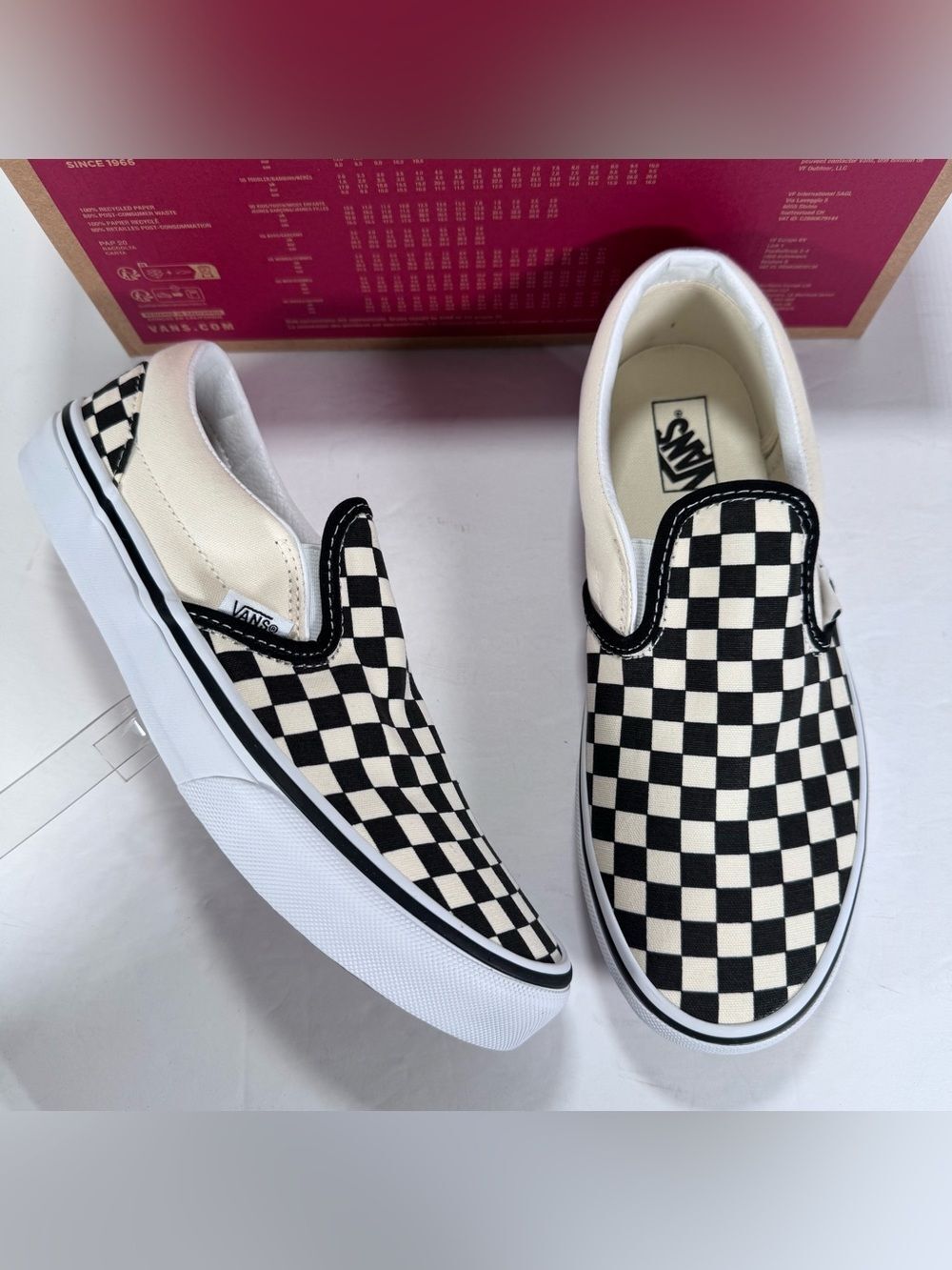Vans Classic Slip-On Black & White Checkerboard Skate Shoe Sneakers Women Size 8